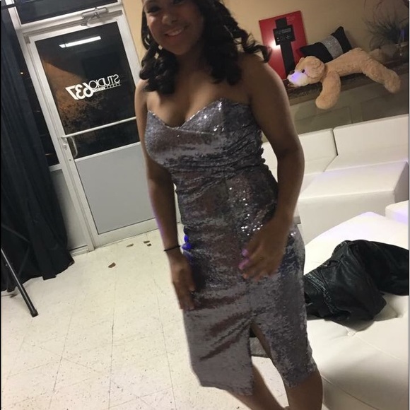 Silver sequence dress - Picture 1 of 7